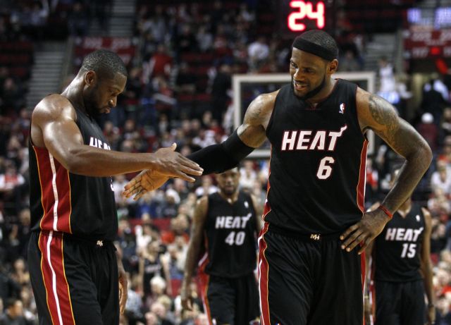 Ο Λεμπρόν… έκαιγε στη νίκη των Χιτ μέσα στο Πόρτλαντ